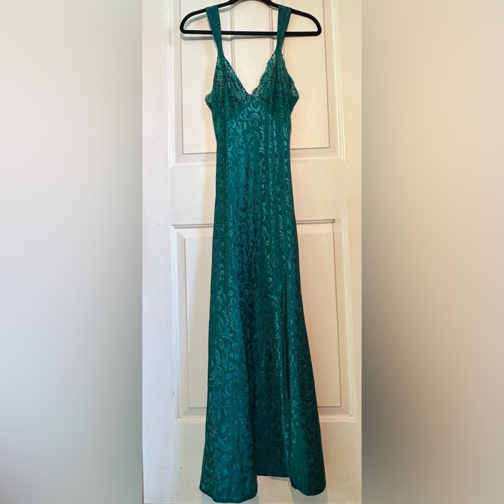 VICTORIAS SECRET Vtg Lace Sequin Gown Slip Green Dress Gold Label Womens size M - Picture 13 of 14